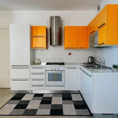 Charme Apartamento Argegno